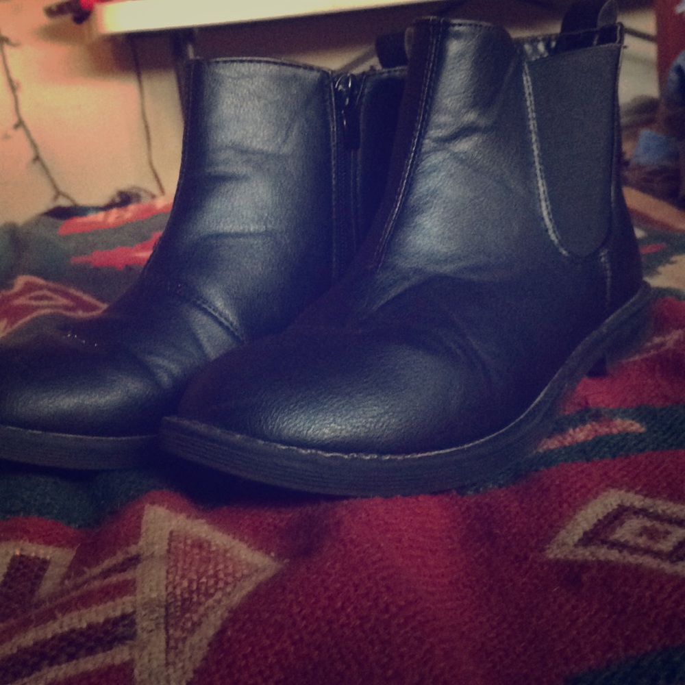 Kids boots